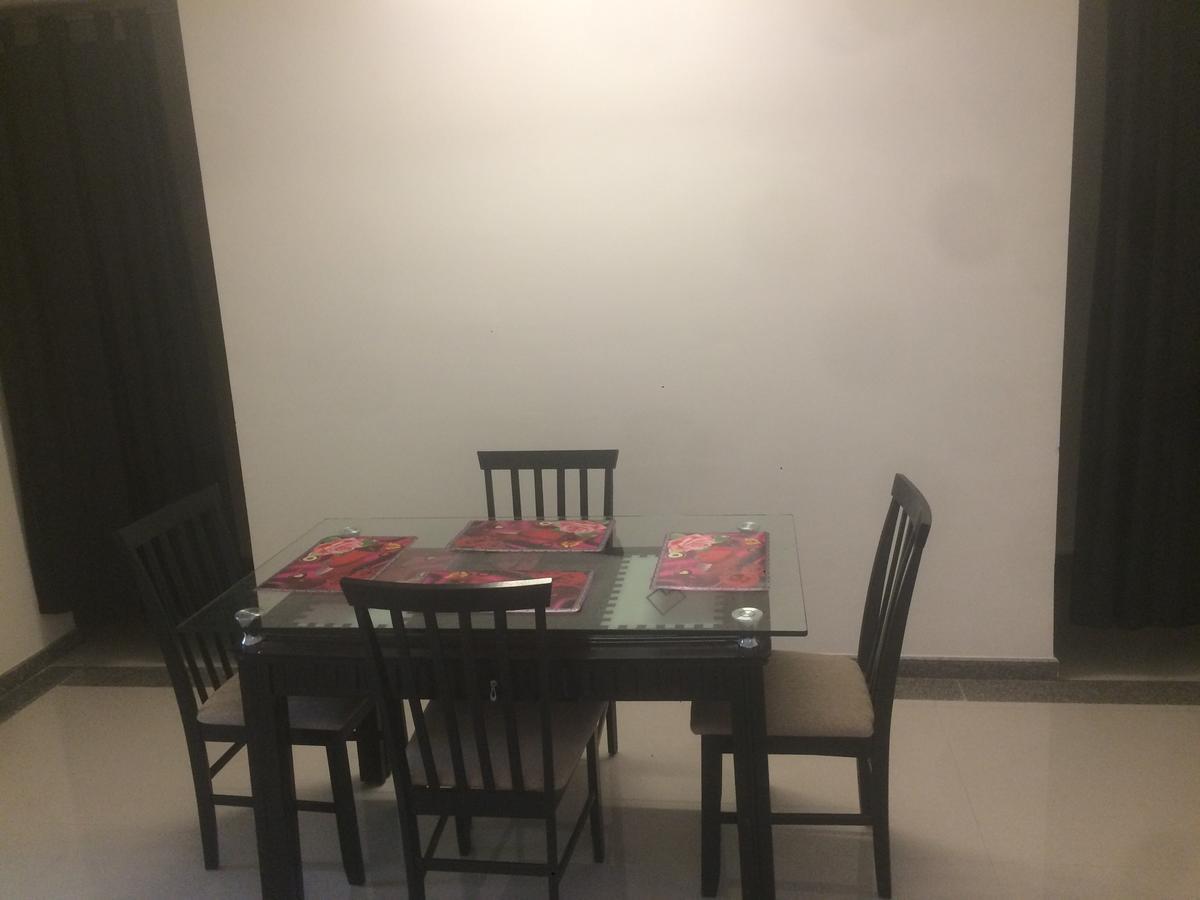 Poonam Hieghts Bed & Breakfast Mumbai Dış mekan fotoğraf