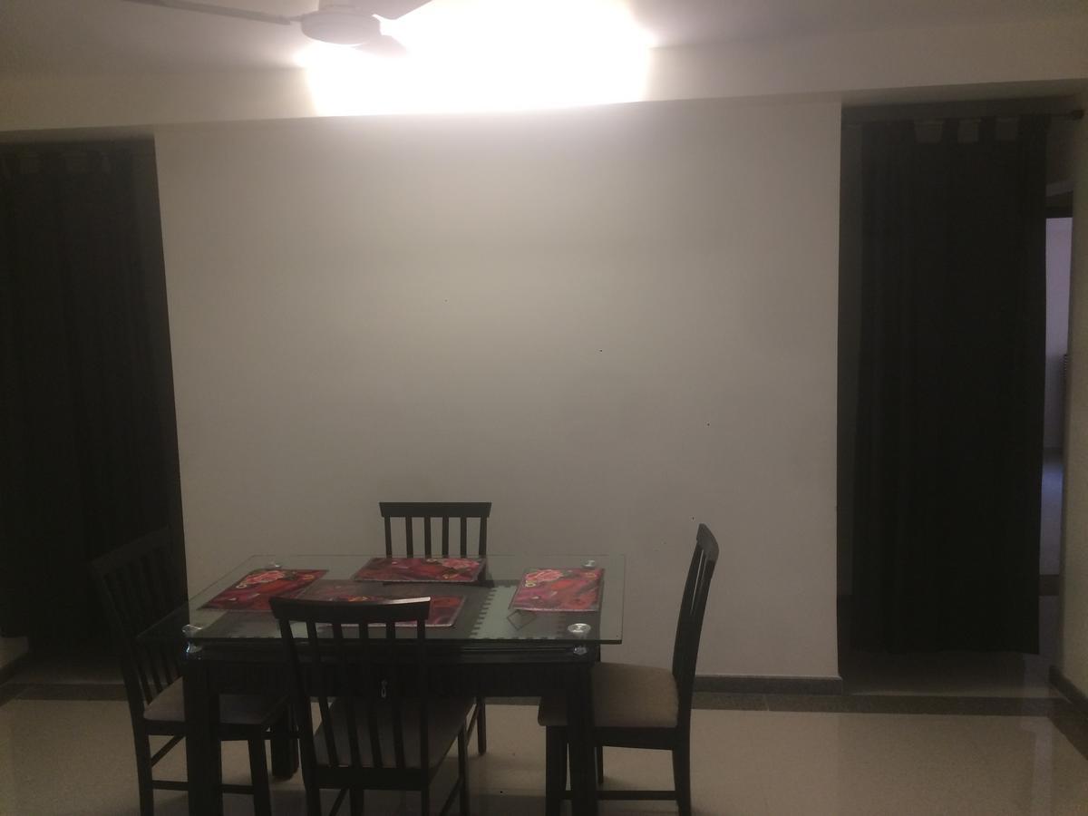 Poonam Hieghts Bed & Breakfast Mumbai Dış mekan fotoğraf